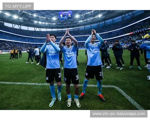 大连英博侧翼突破漂亮