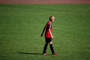 开云官网-俱乐部青训选拔日活动吸引众多有潜力少年参与，足球青训俱乐部招生宣传