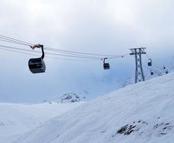 kering.com-免费畅滑+半价优惠！安图长白山和平滑雪场正式开板，长白山和平滑雪场开放时间